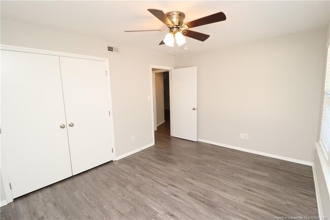 Building Photo - 4901 Coral Ridge Ct