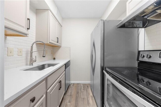 Building Photo - 89 De Arc Pl NW