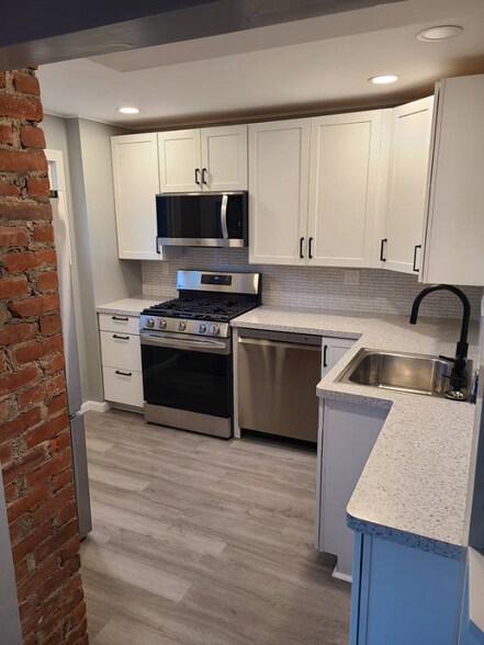 Building Photo - 50 Lodge Dr