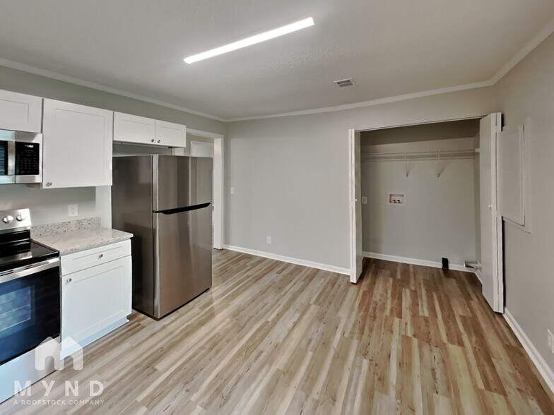 Building Photo - 214 Harrel St