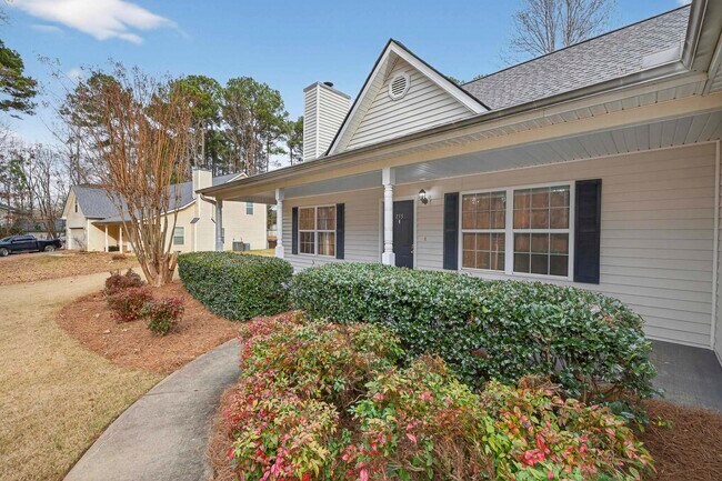 Building Photo - 155 W River Bend Dr