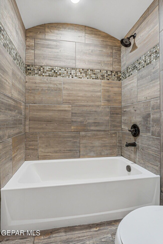 Building Photo - 14936 Harry Flournoy Ave