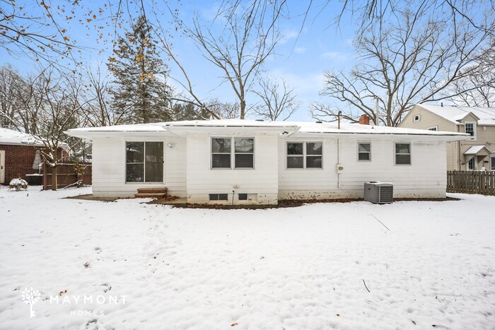 Building Photo - 281 Sundale Rd