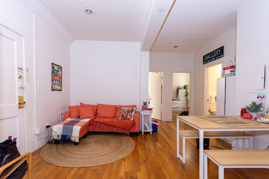 Building Photo - 56 Brighton Ave