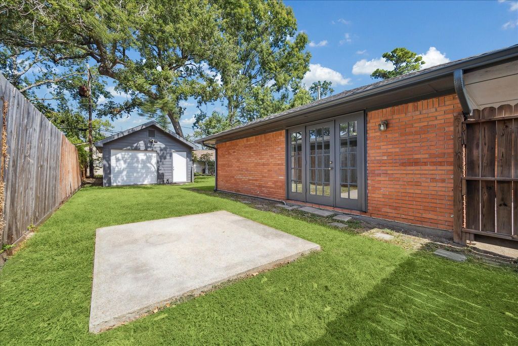 Building Photo - 4118 Gardendale Dr
