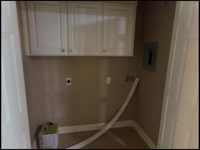 Building Photo - 264 Glenna Ln