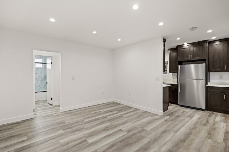 Building Photo - 410 Lucas Ave