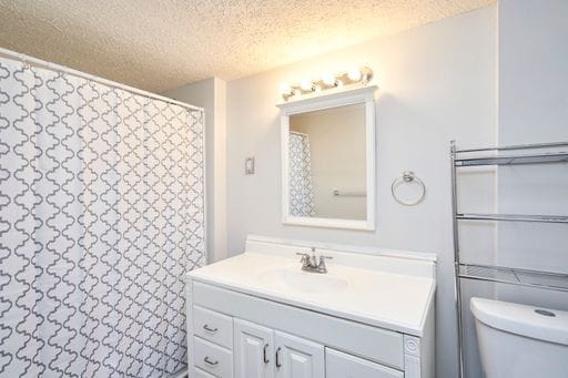Building Photo - Beautiful Firestone Park Home