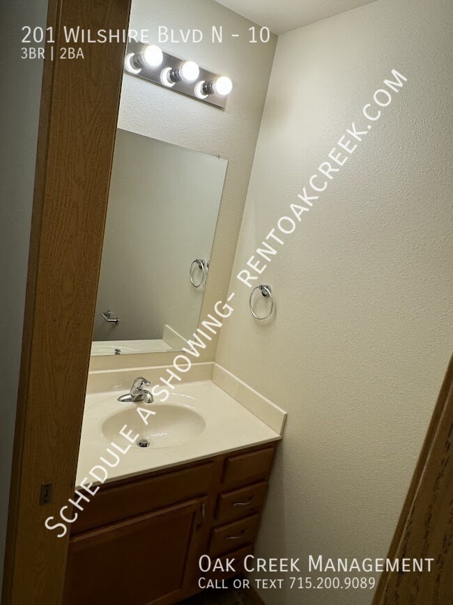 Building Photo - 201 Wilshire Boulevard N