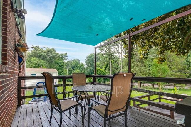 Building Photo - 6325 Glyndon Ln