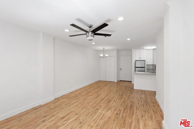 Building Photo - 1440 Veteran Ave