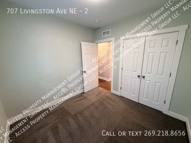 Building Photo - 707 Livingston Ave NE
