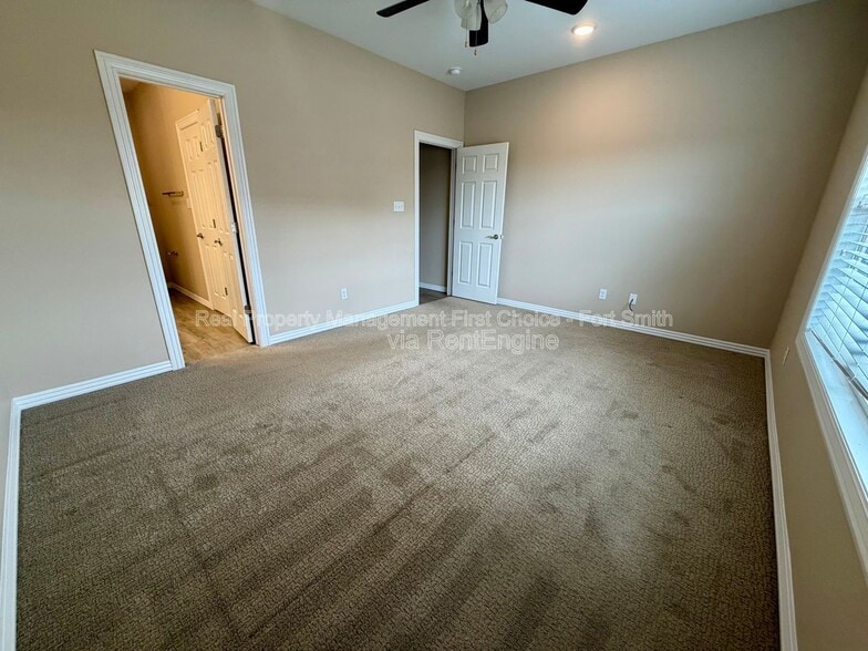 Building Photo - 6605 Leightyn Ln