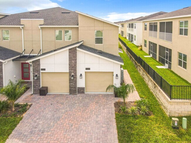 Building Photo - 9331 Sommerset Hills Dr