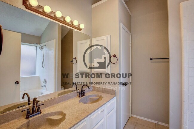 Building Photo - 8533 Brushy Creek Trail