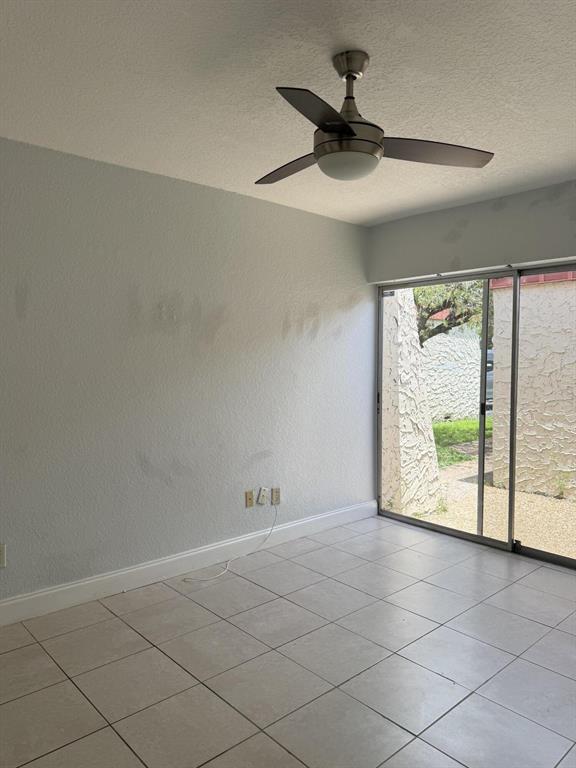 Building Photo - 9640 NW 65th St