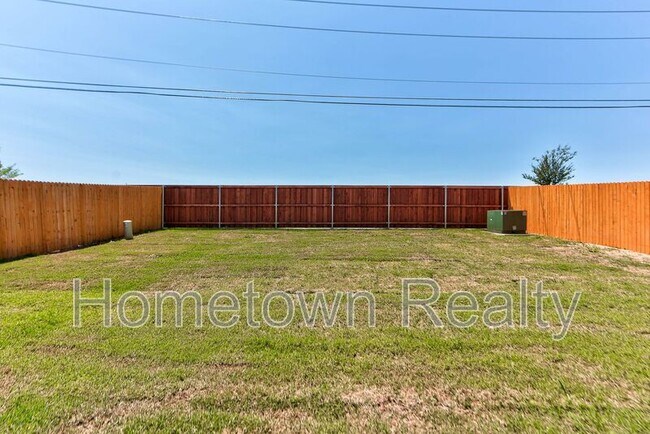 Building Photo - 9612 NW 123rd St