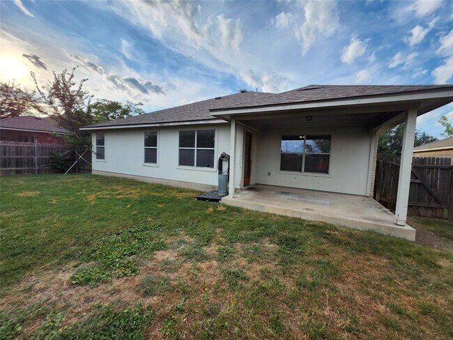 Building Photo - 3229 Corrigan Ln