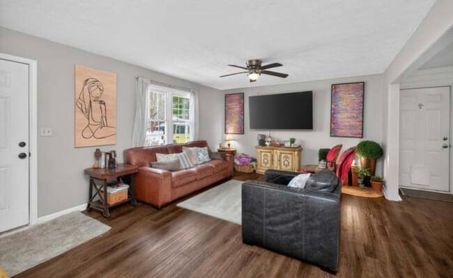 Building Photo - Charming 3BR House in Frankfort