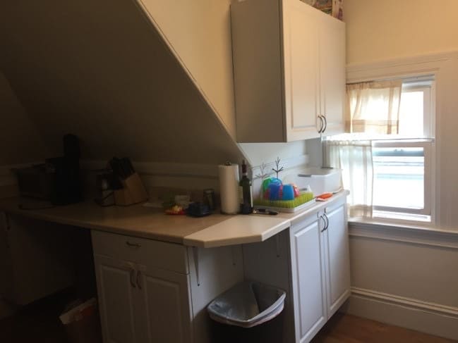 Building Photo - 98 Thorndike St