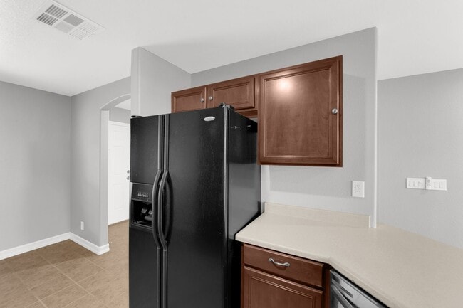 Building Photo - 7470 Margollini St
