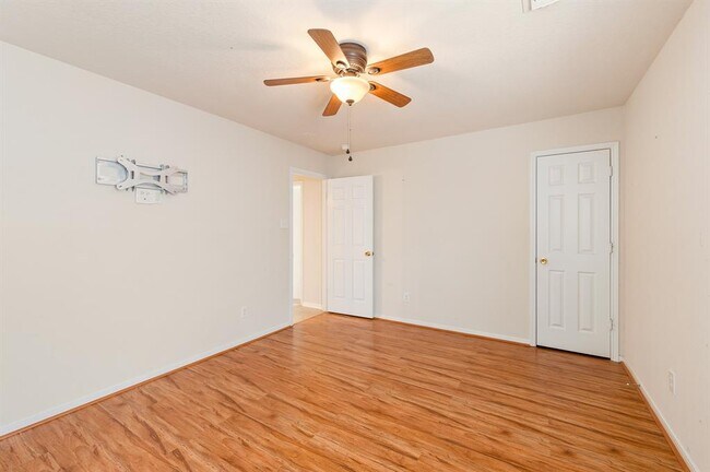 Building Photo - 20323 Upland Fair Ln