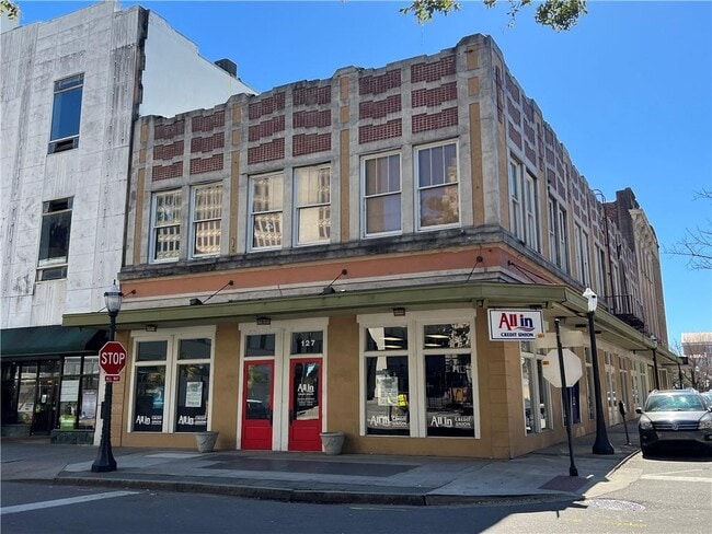 Primary Photo - 127 Dauphin St