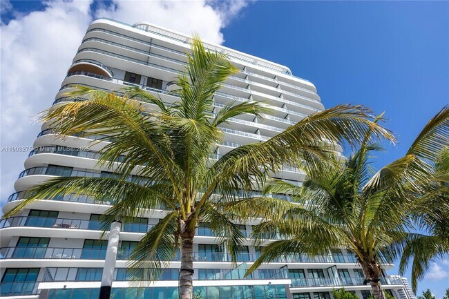 Building Photo - 580 72nd St