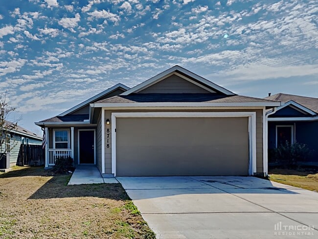 Building Photo - 8718 Segura Wy