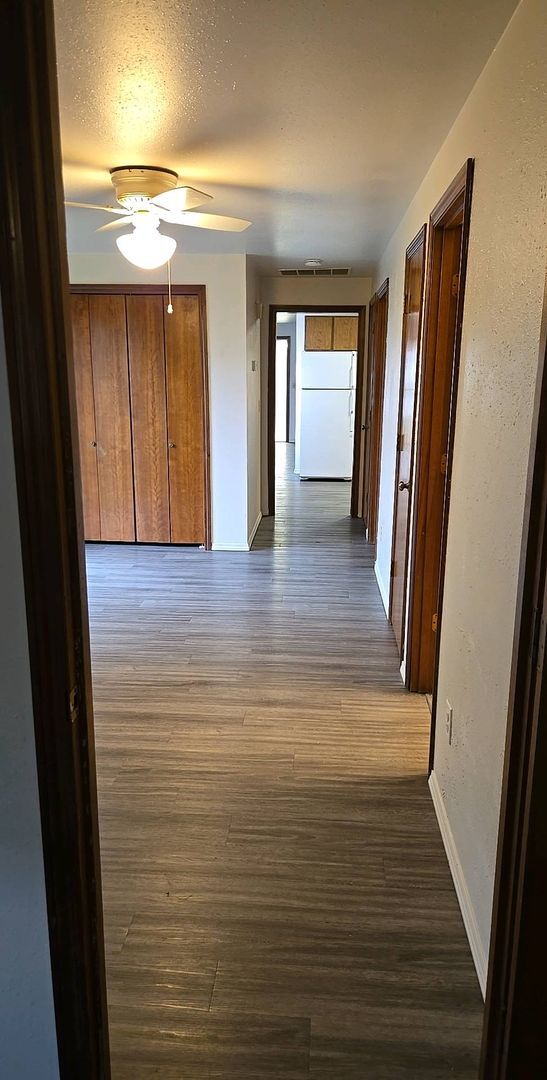 Building Photo - 510-01 Bayne
