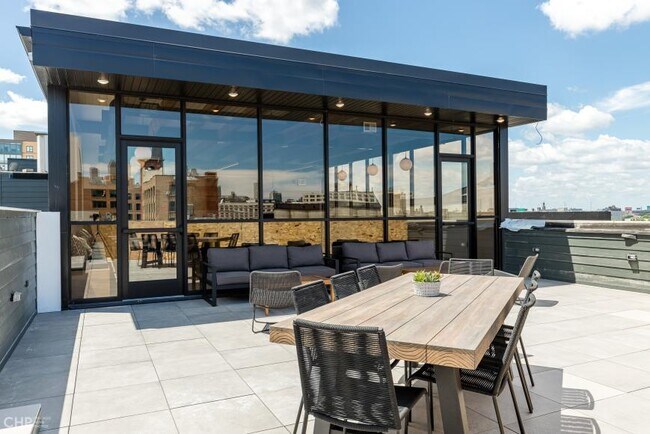 Building Photo - 1 bedroom in Chicago IL 60642