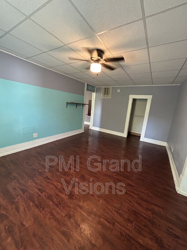 Building Photo - 321 A St