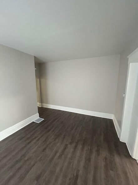  - 834 Sherman St SE