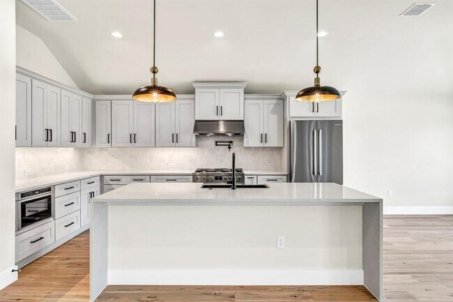 Building Photo - 8209 Polar Dr