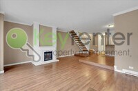 Building Photo - 2254 Woodside Ln