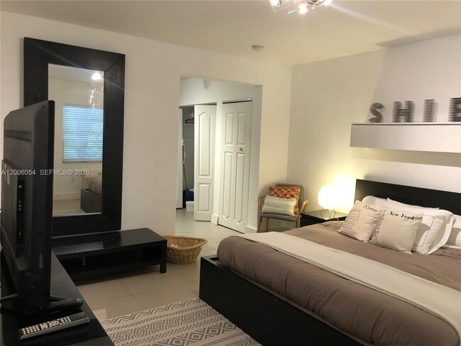 Building Photo - 911 Meridian Ave