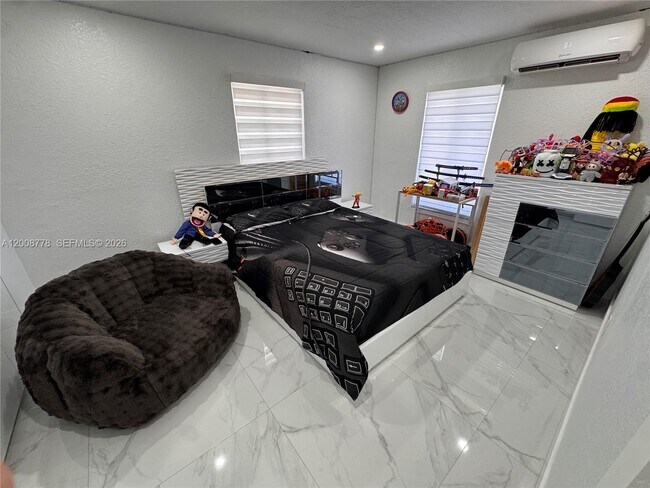 Building Photo - 10412 SW 173rd St