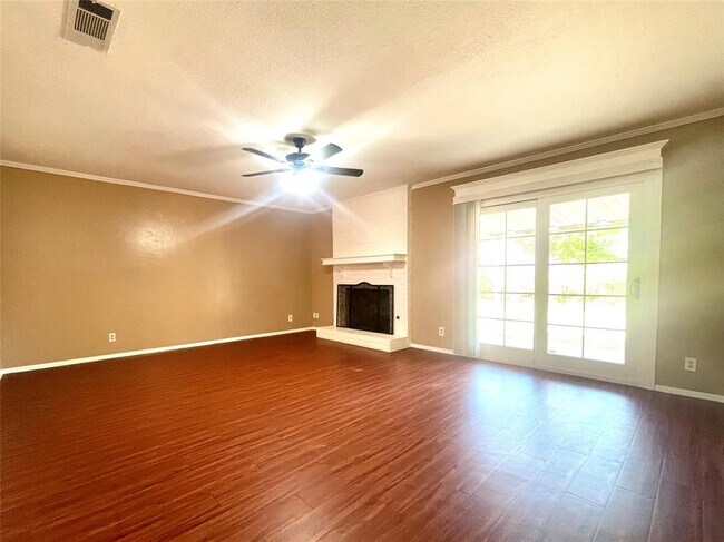 Building Photo - 11600 Fast Horse Dr