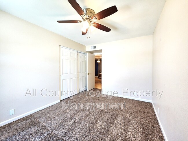 Building Photo - 4701 W Charleston Ave