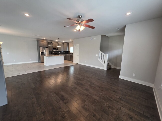 Building Photo - 6521 W Knoll View Way