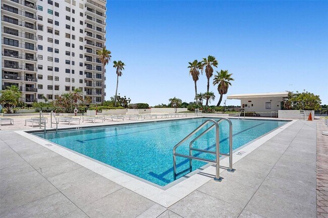 Building Photo - 1201 S Ocean Dr