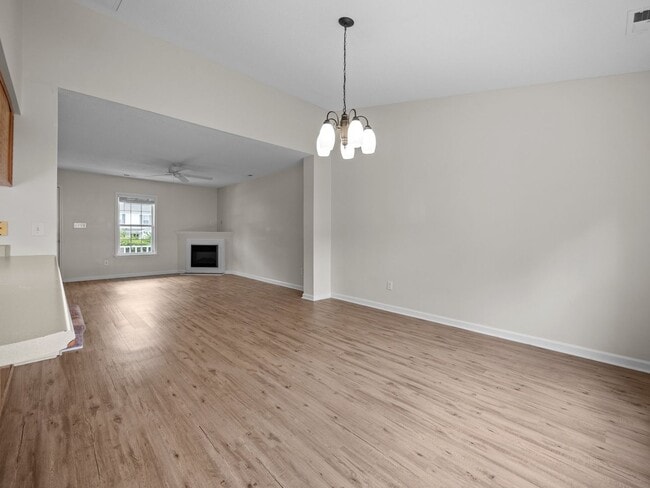 Building Photo - Welcome to Winners Circle!