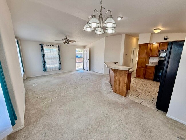 Building Photo - 13239 E 48th Dr