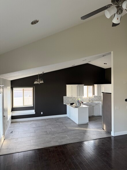 Building Photo - 2177 S 875 E
