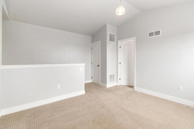 Building Photo - 4070 Sveta Ln