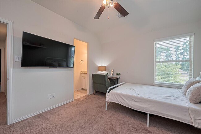 Building Photo - 16886 Ramsay Cascades Dr