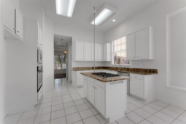 Building Photo - 5512 Charleston Dr