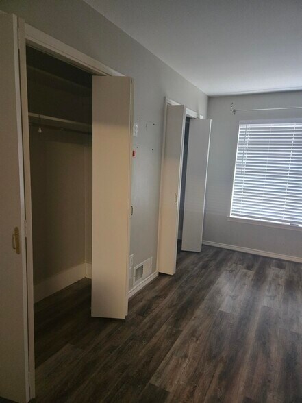 Building Photo - 8604 Baltimore Dr