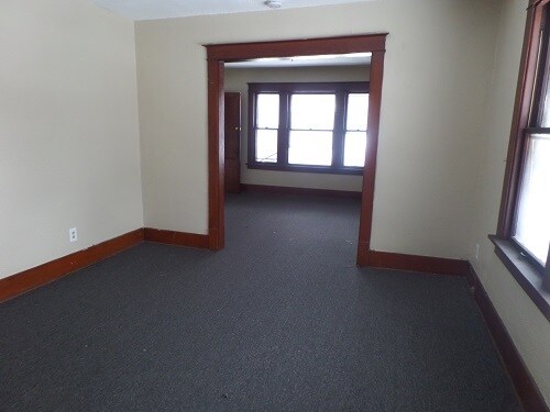 Building Photo - 2402 Cleveland Ave