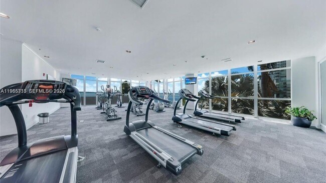 Building Photo - 1155 Brickell Bay Dr